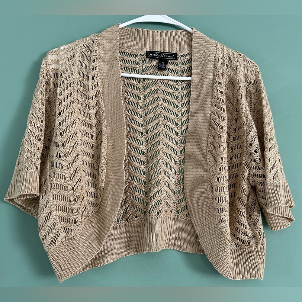 Jessica Howard cropped distressed cardigan